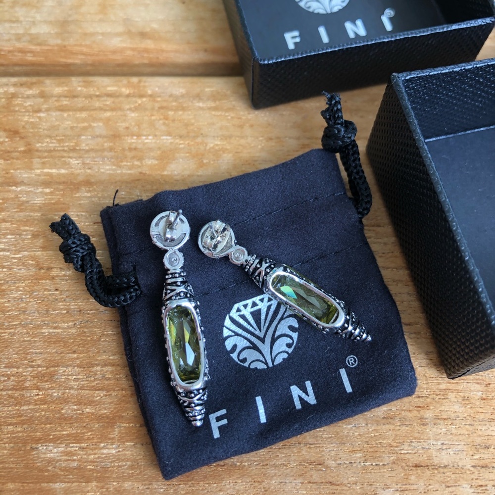 Fini Earrings